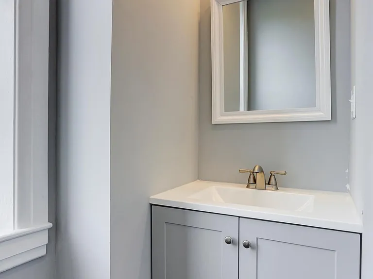12 W Market St #202 — Photo 7