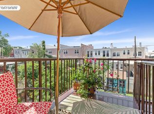 6048 56th St APT 2L, Maspeth, NY 11378