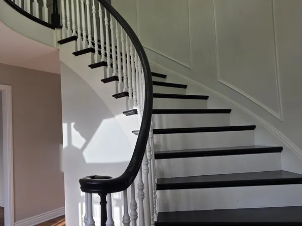 3675 Country Club Dr, Stow, OH 44224