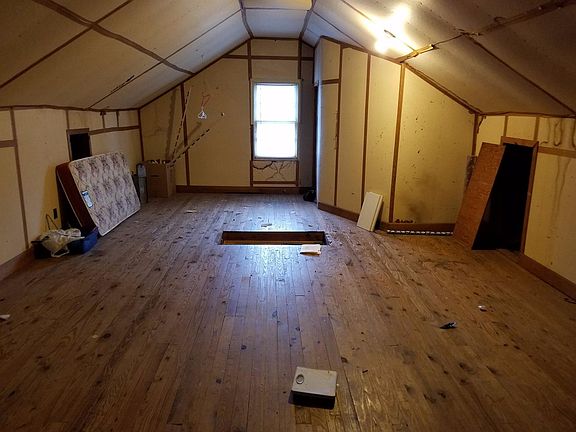 3rd image of 224 Norway St #226