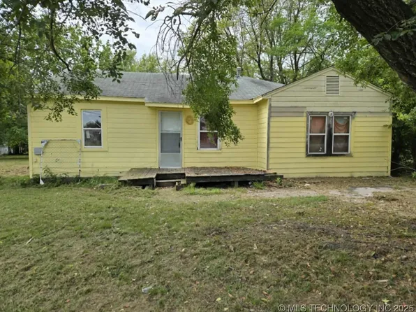1712 E 54th St N, Tulsa, OK 74130