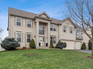 1386 Fox Path Ln, Hoffman Estates, IL 60192