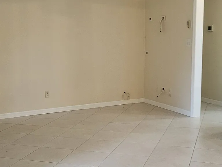 901 N Palm Dr SW — Photo 10