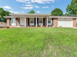 11649 Galba Dr, Florissant, MO 63033