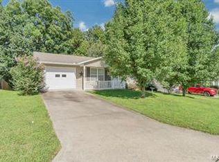 1048 Hannah St, Jackson, MO 63755