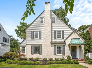 7708 Meadow Ln, Chevy Chase, MD 20815