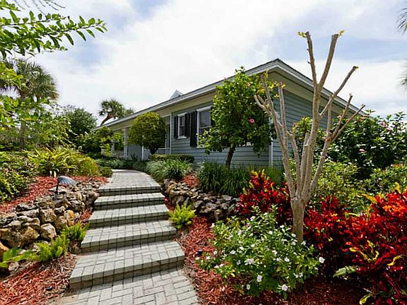 2nd image of 2201 E Ocean Oaks Ln
