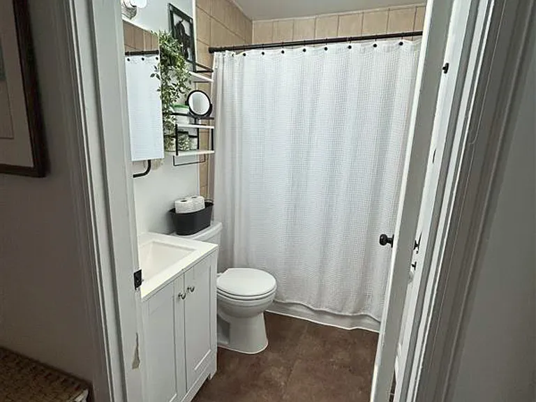 2415 Linden Ave — Photo 33