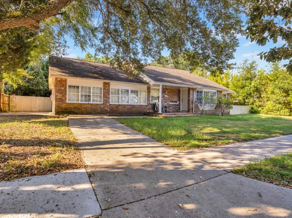 2533 Bryn Mawr Ave, Biloxi, MS 39531