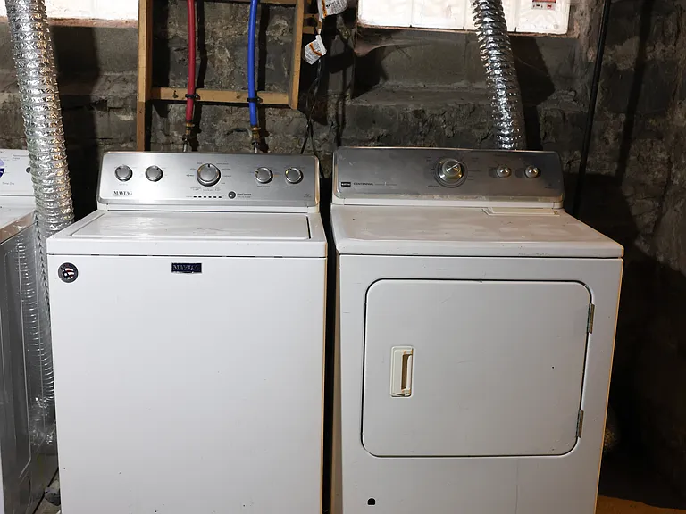 918 Walnut St #1 — Photo 15