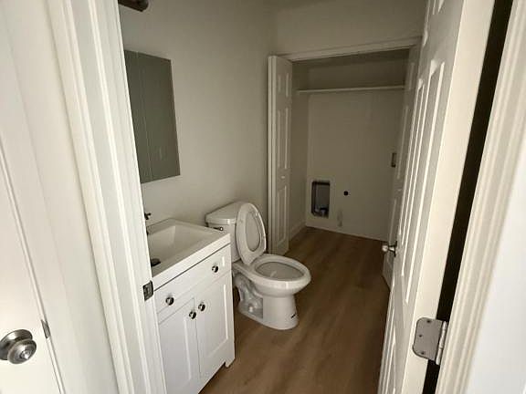 5th image of 2295 W Baltic Pl