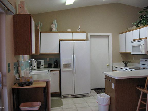 5th image of 3806 Sloop Dr