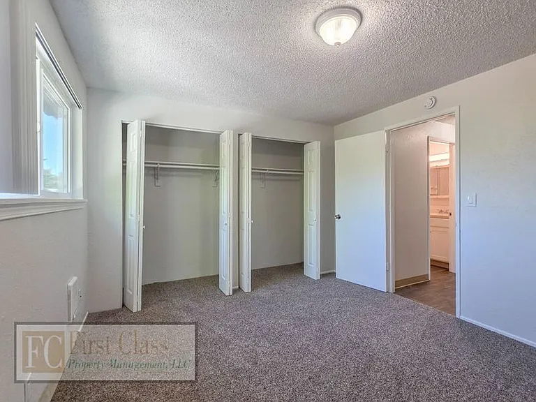 9555 SW Hall Blvd #12 — Photo 8