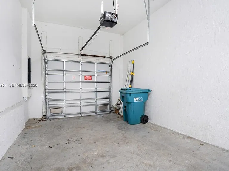 1170 SW 7th Ct #1170 — Photo 31