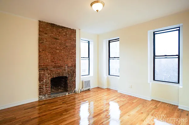 Rented by City Connections Realty | media 23