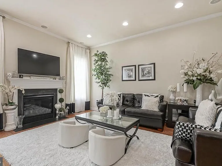 4204 Lexington Ct — Photo 12