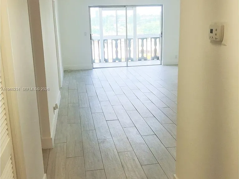 215 SE 3rd Ave #307C — Photo 2