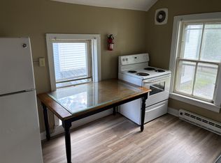 16 College St #4, Hamilton, NY 13346