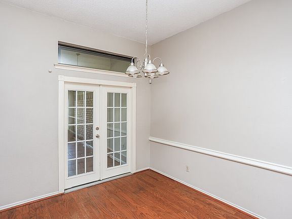 5th image of 6400 Running Creek Dr