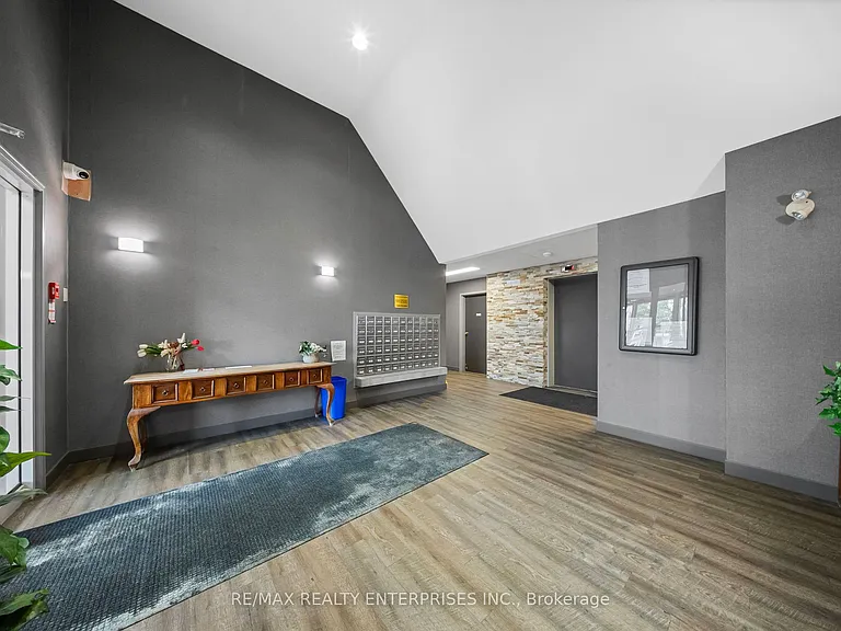 126 Bell Farm Rd #B04 — Photo 2