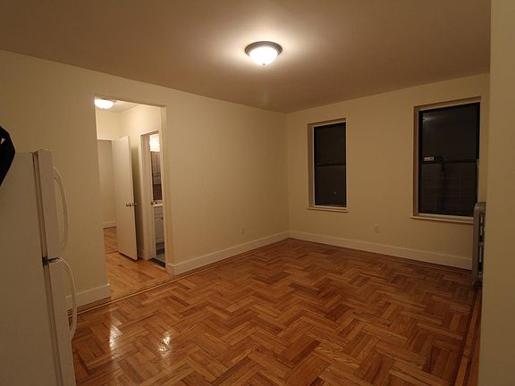 4th image of 686 E 234th St APT A6