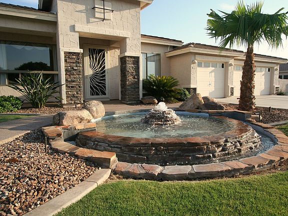 Sparkling negative edge custom water feature