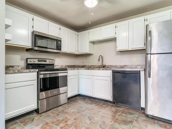 112 Lita Lane, Newmarket, NH 03857