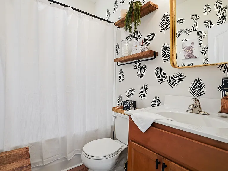727 Maypearl Ln — Photo 3