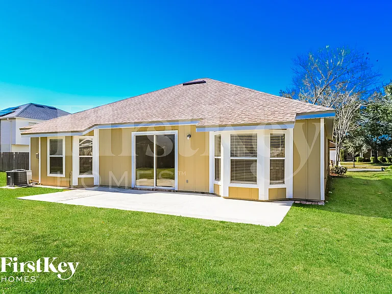 6983 Lafayette Park Dr — Photo 15