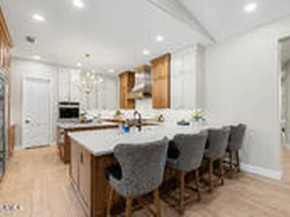 2776 E TAURUS Place, Chandler, AZ 85249