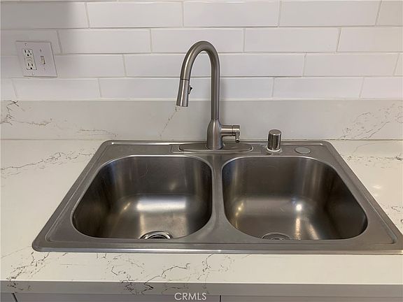 4th image of 3220 Altura Ave APT 305
