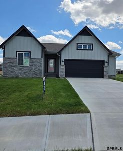 19833 Z St, Omaha, NE, 68135