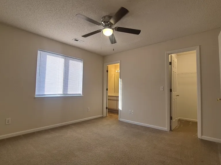 320-2D Brownlea Dr #1 — Photo 7