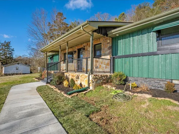 9815 E Brainerd Rd, Ooltewah, TN 37363