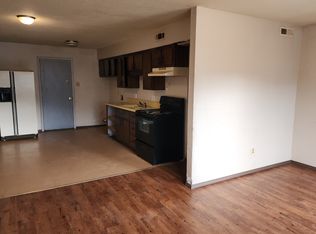 610 E Poplar St #17, Clarksville, AR 72830