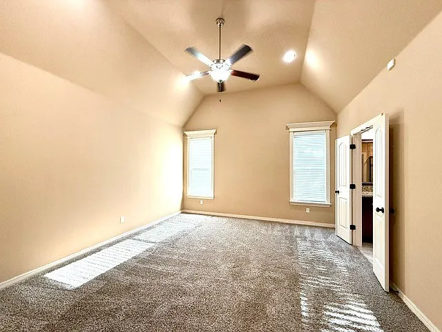 1200 S Kalanchoe Ave — Photo 23