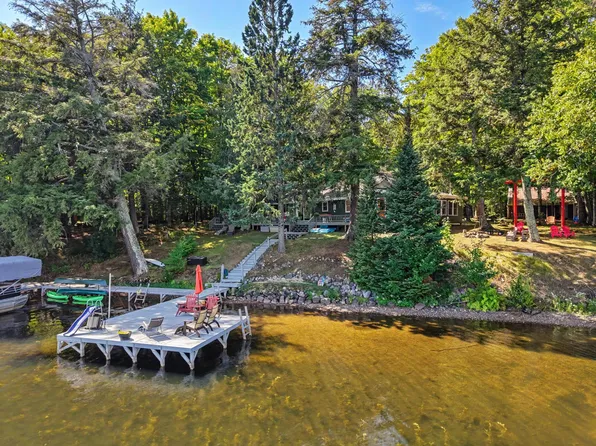 3018 W Duck Lake Rd, Watersmeet, MI 49969