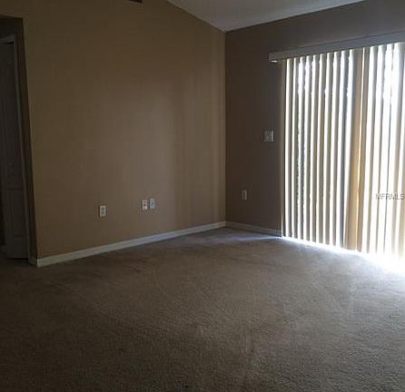 4th image of 3802 Rollingsford Cir