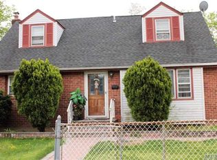 63 Elmwood Ave, Roosevelt, NY 11575