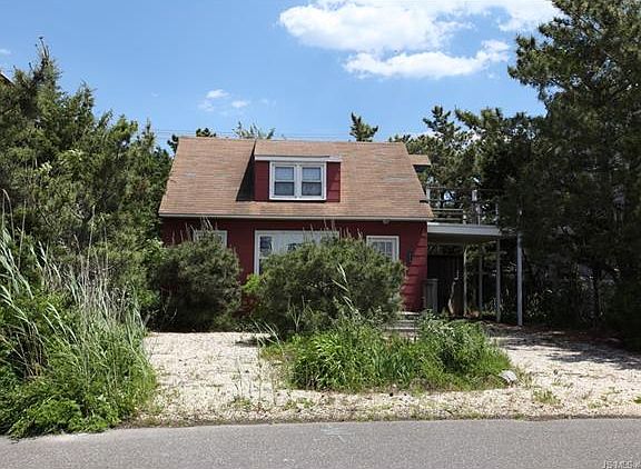 5th image of 5615 Holly Ave