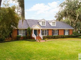 6 Country Club Dr, Savannah, GA 31410