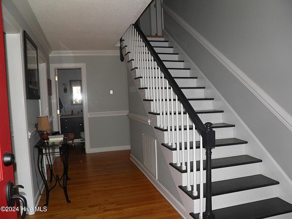 2nd image of 212 Gravely Drive