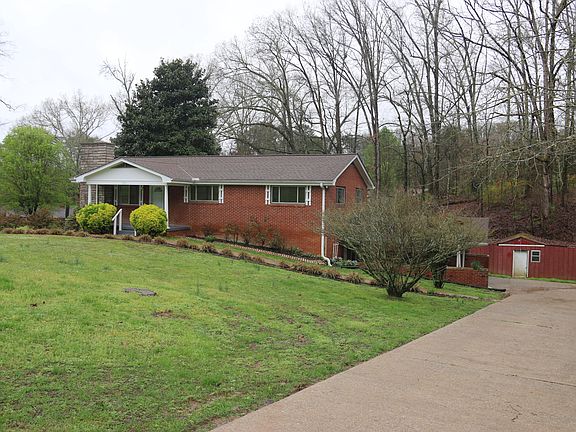 4th image of 305 Arbutus Ln