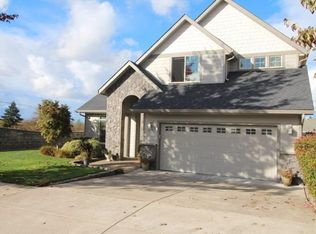 2305 Rollie Loop, Eugene, OR 97405