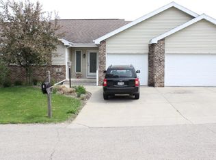 6 Schoenemann Ct, Madison, WI 53719