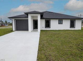 1910 Richmond Ave N, Lehigh Acres, FL 33972