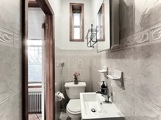 Rented by Brown Harris Stevens | media 22