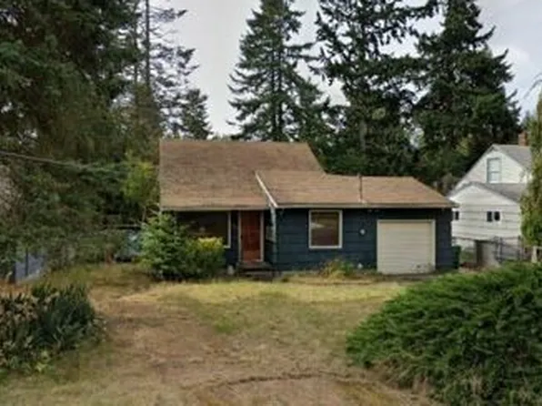 13749 Densmore Avenue N, Seattle, WA 98133