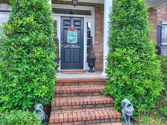 2nd image of 310 Gardenia Dr