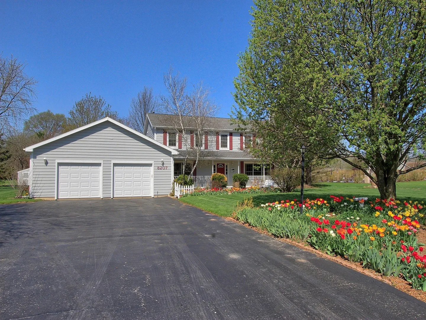 8207 Penny Ln photo 1
